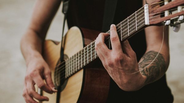 Découvrez les meilleurs cours de guitare à Nancy pour tous