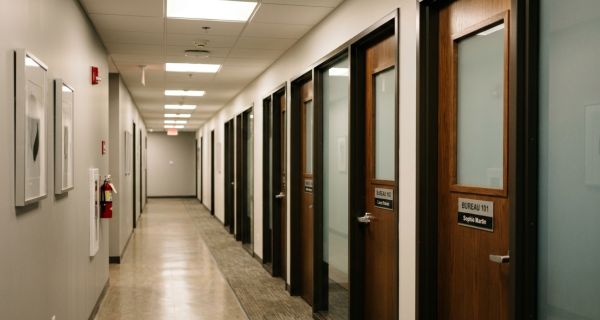 Opter pour des bureaux fermés à lille : un choix judicieux